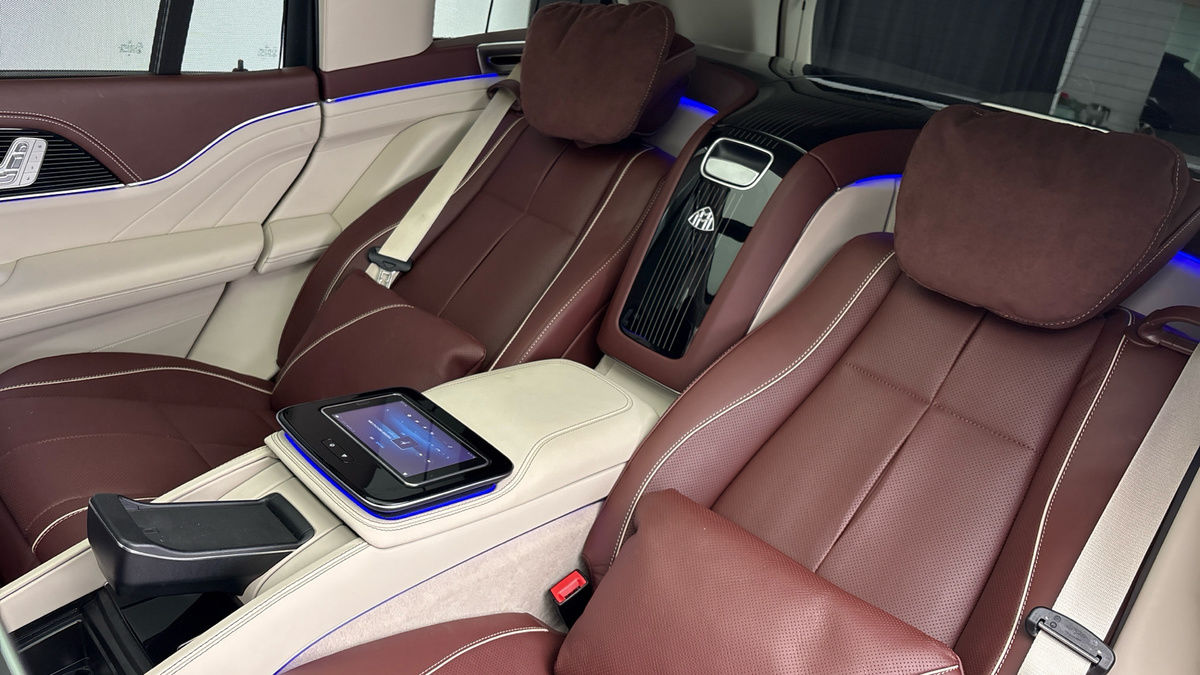 Mercedes-Benz Maybach GLS Image 8