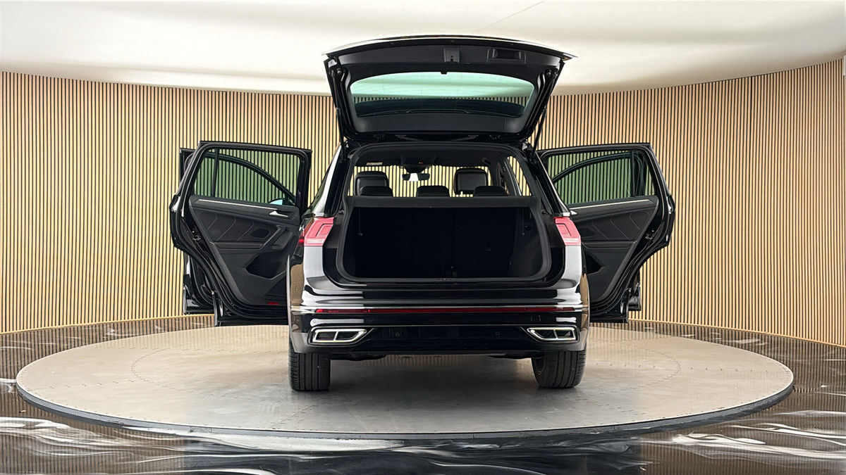More views of Volkswagen Tiguan