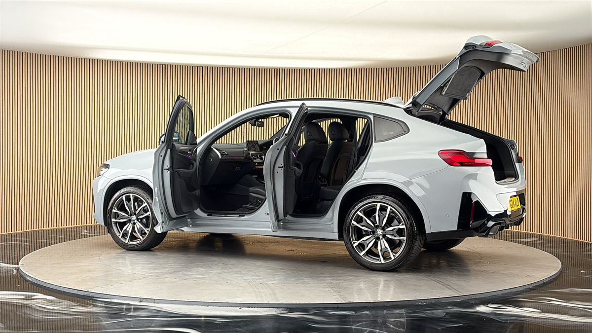 More views of BMW X4