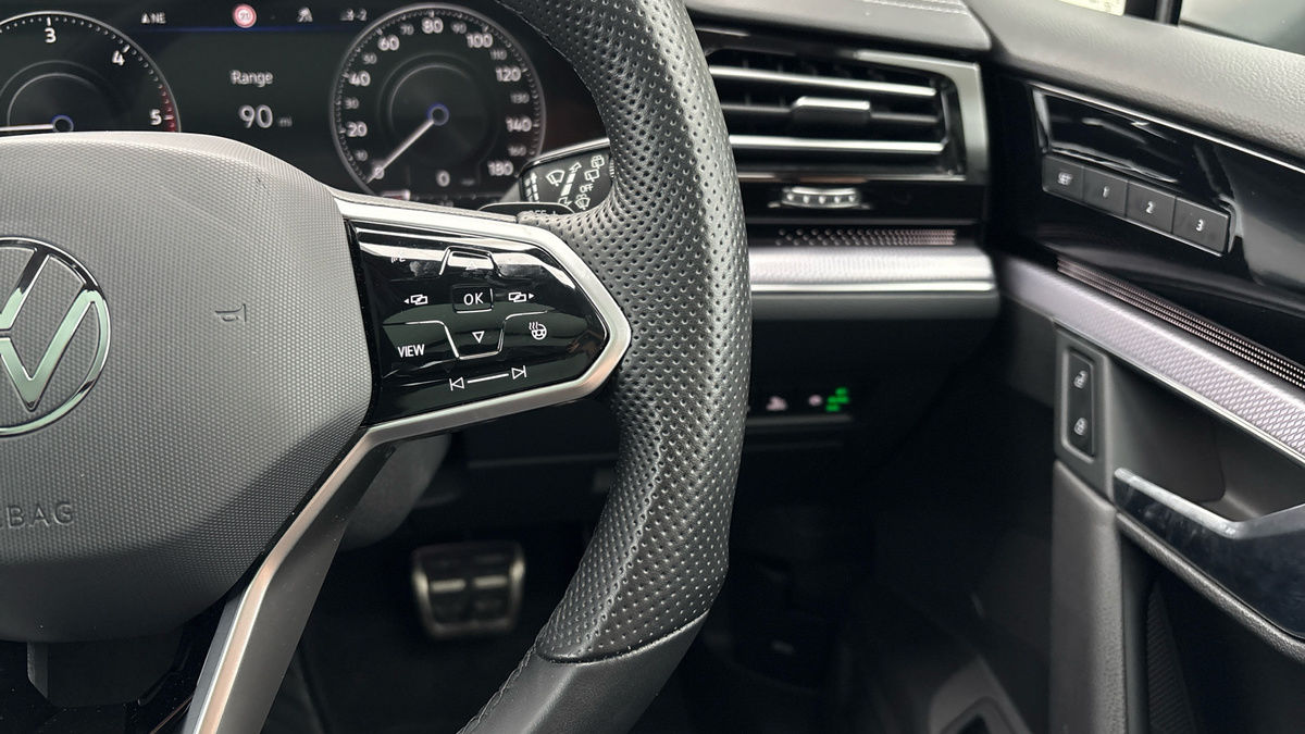 Volkswagen Touareg Image 14