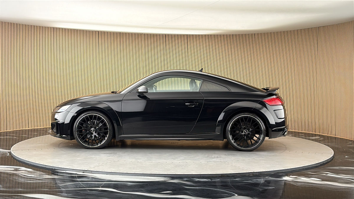 Audi TTS Image 15