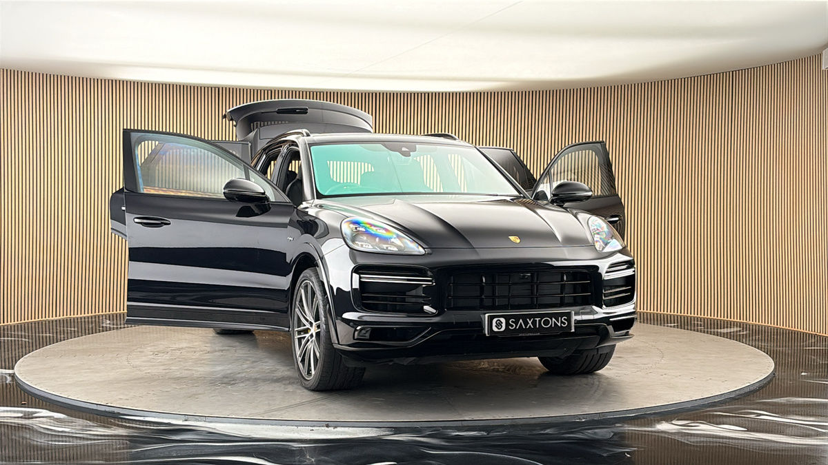 More views of Porsche Cayenne