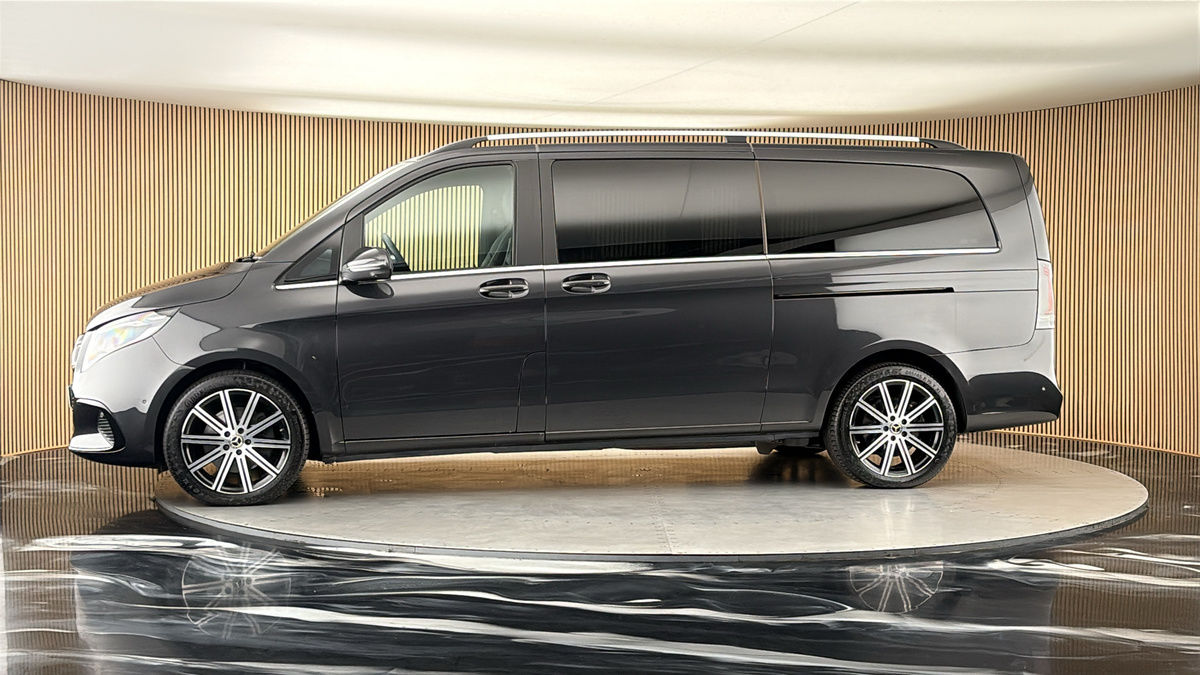 More views of Mercedes-Benz V Class