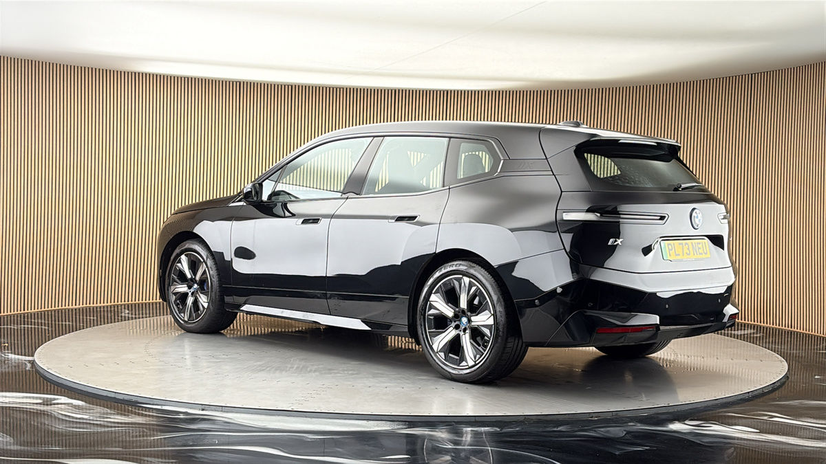 More views of BMW iX