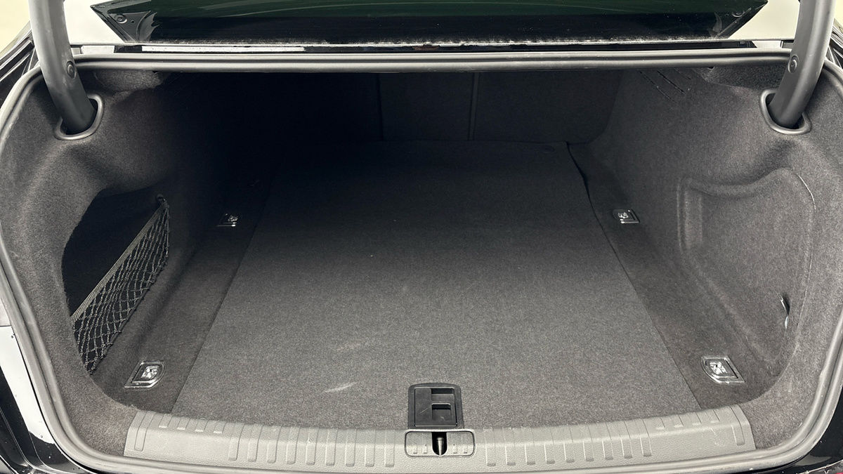 Audi A6 Saloon Image 11