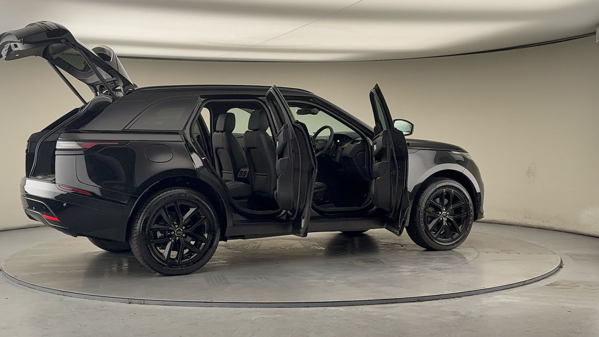 More views of Land Rover Range Rover Velar