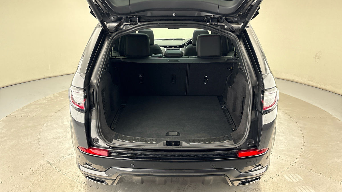 Land Rover Discovery Sport Image 11