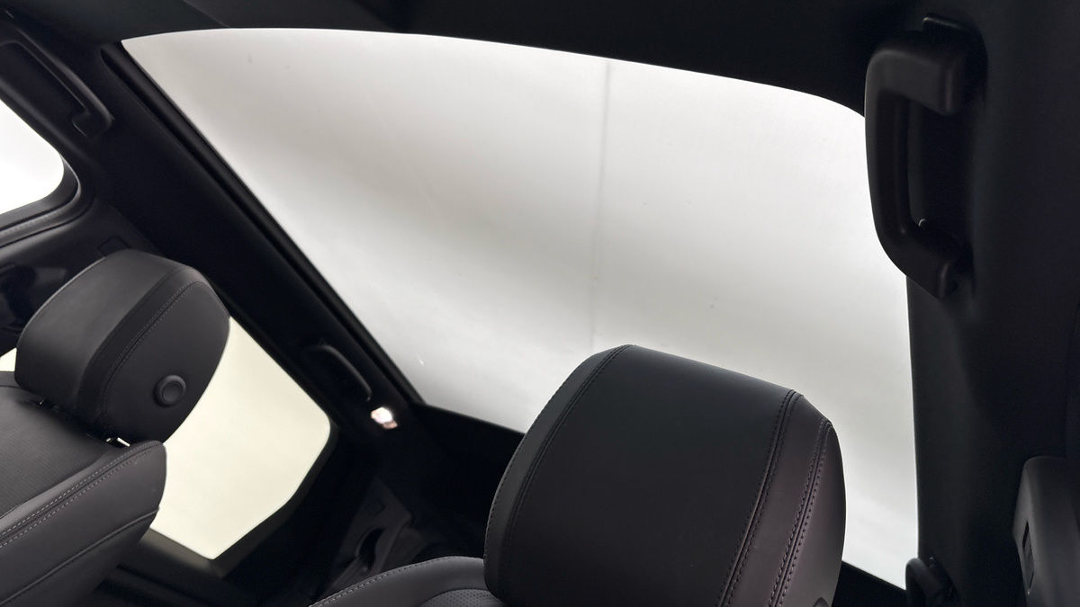 Land Rover Discovery Sport Image 6