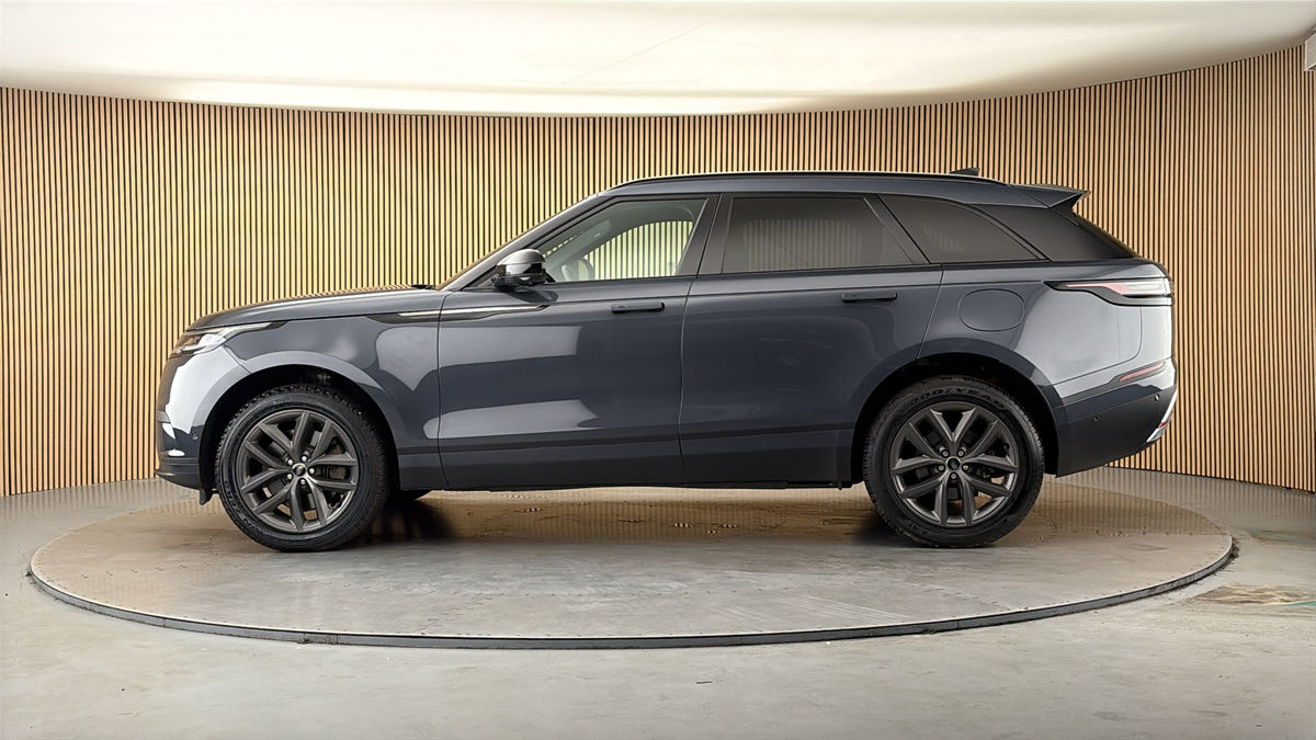 More views of Land Rover Range Rover Velar