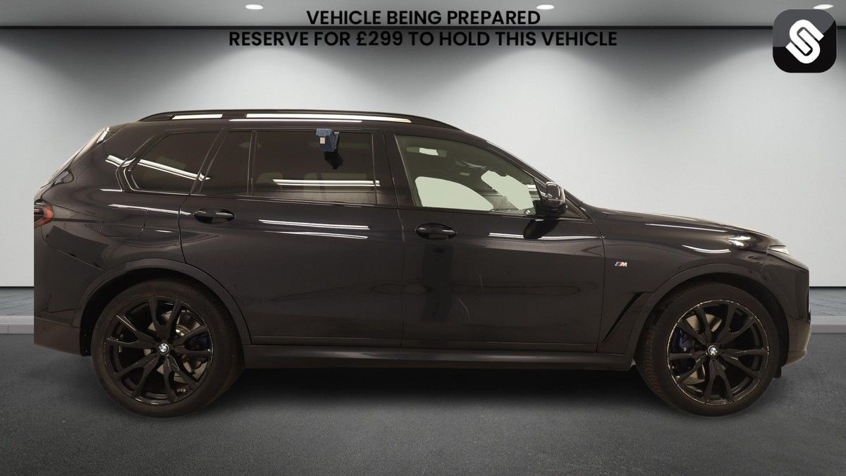 BMW X7 Image 5