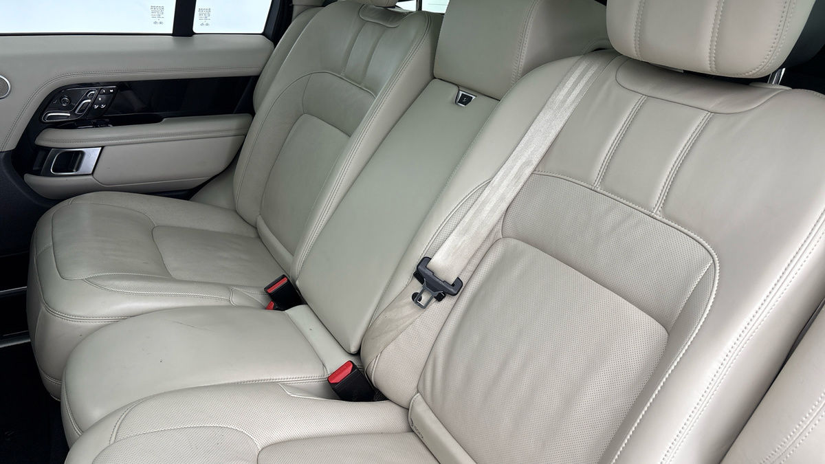 Land Rover Range Rover Image 8