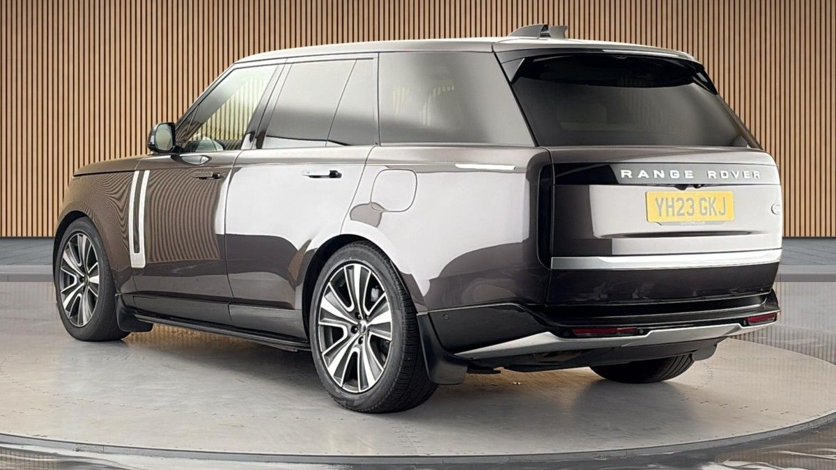 Land Rover Range Rover Image 2
