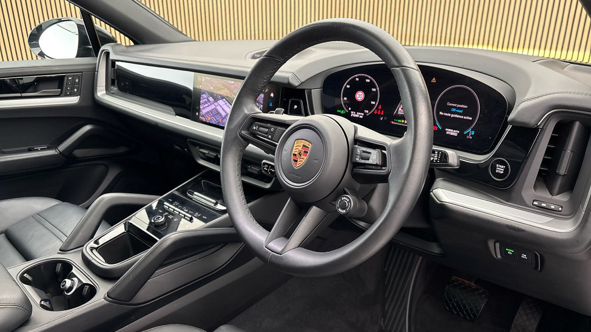 Porsche Cayenne Image 5