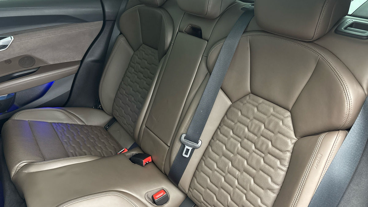 Audi e-tron GT Image 8