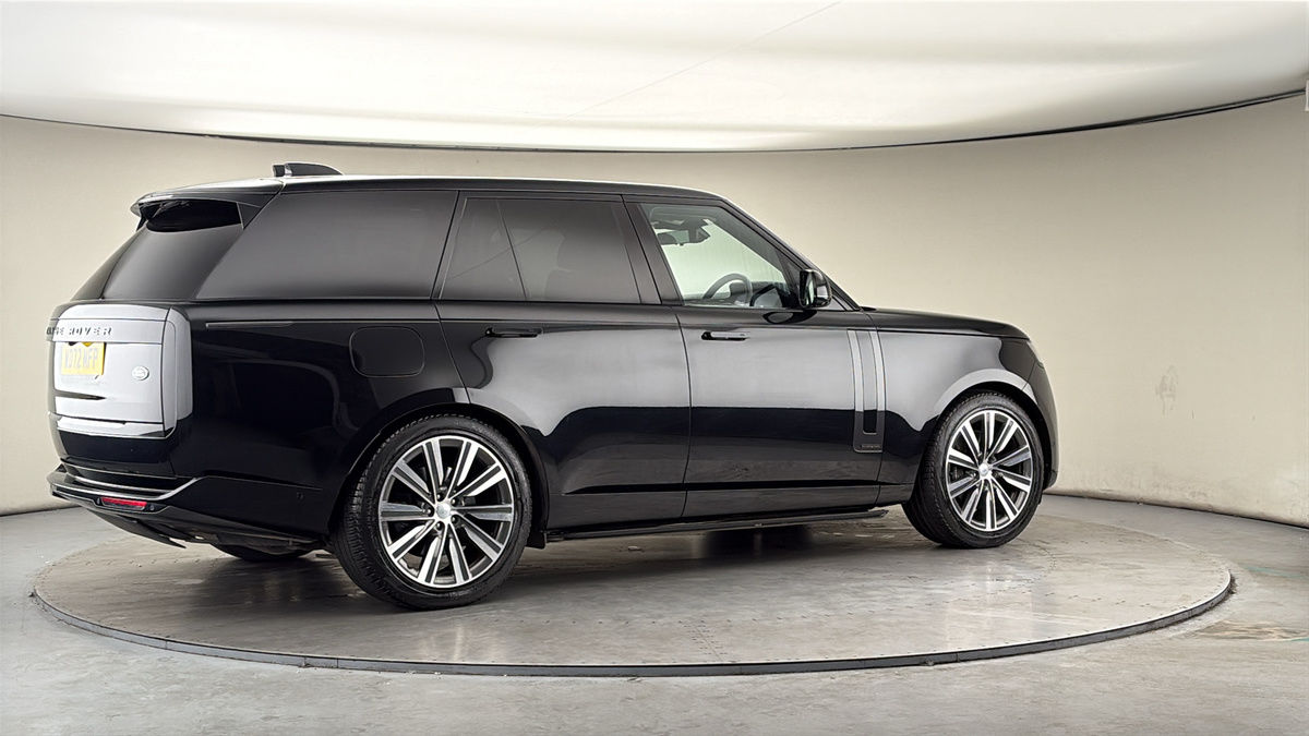 More views of Land Rover Range Rover