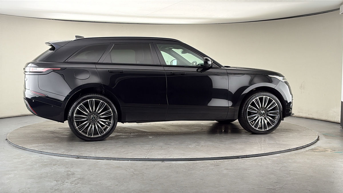 More views of Land Rover Range Rover Velar