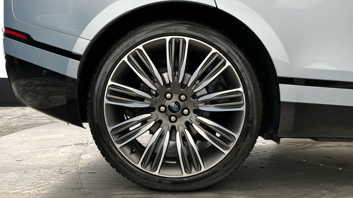 Land Rover Range Rover Velar Image 10
