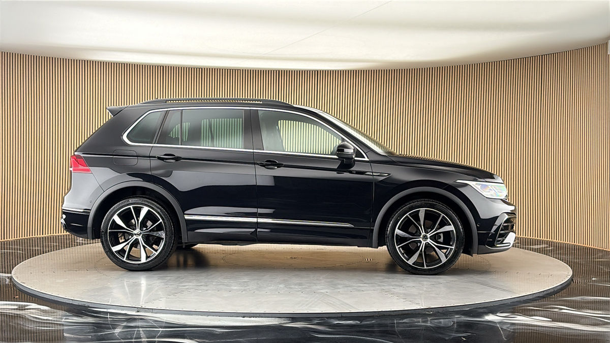 More views of Volkswagen Tiguan