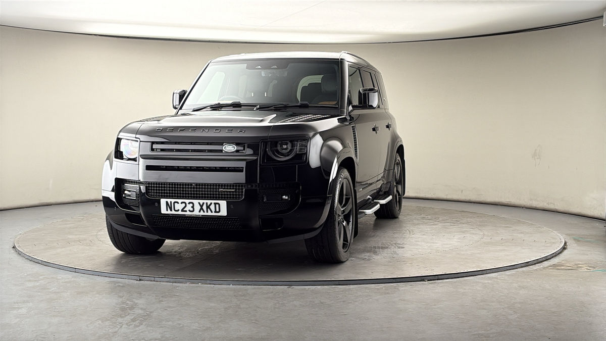 More views of Land Rover Defender 110