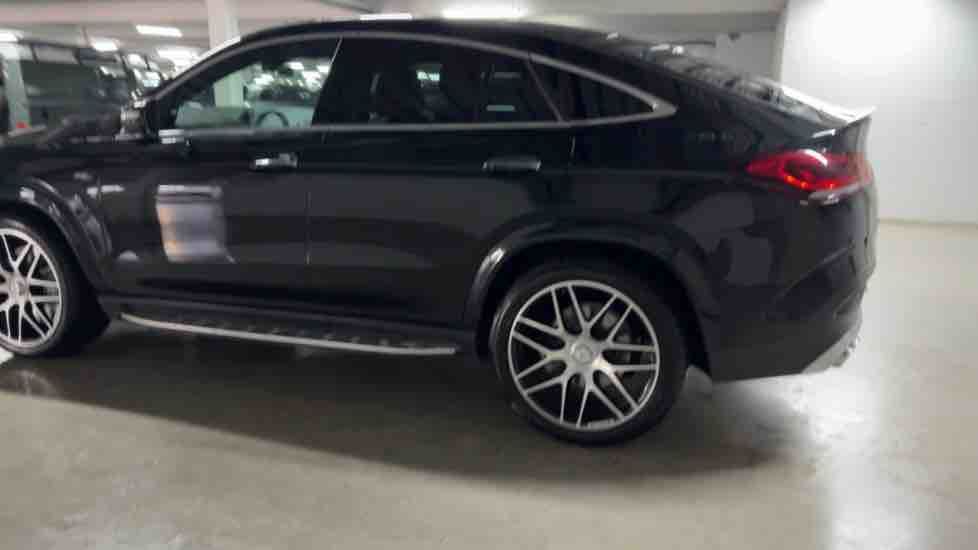 More views of Mercedes-Benz GLE