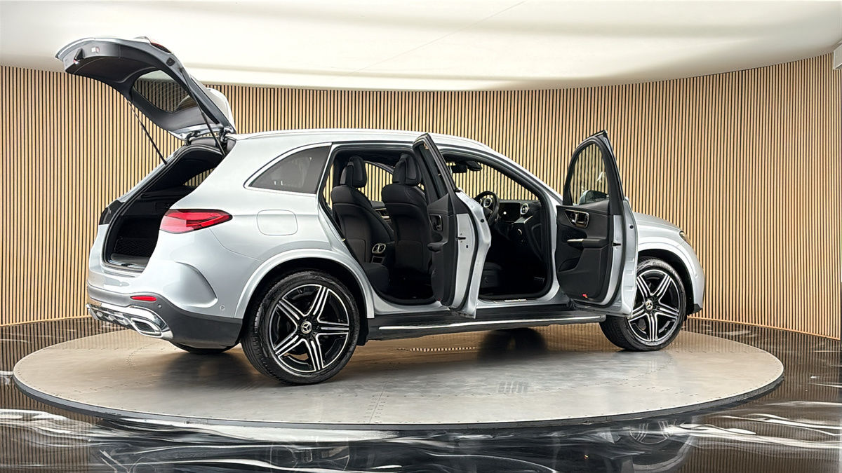 More views of Mercedes-Benz GLC