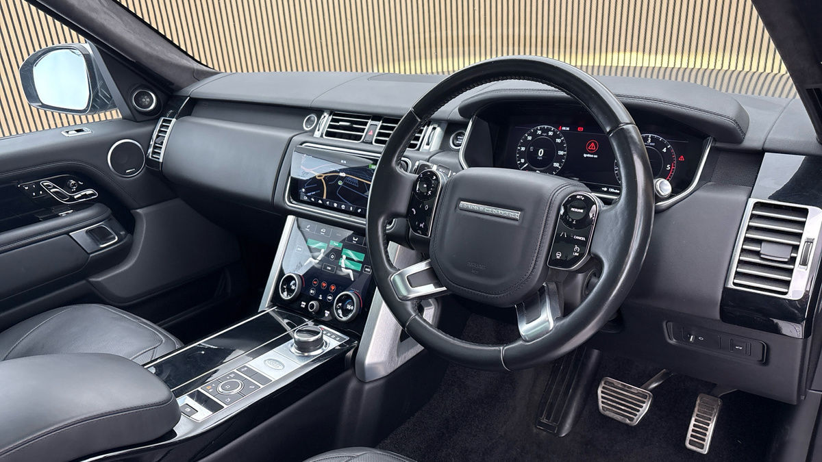 More views of Land Rover Range Rover