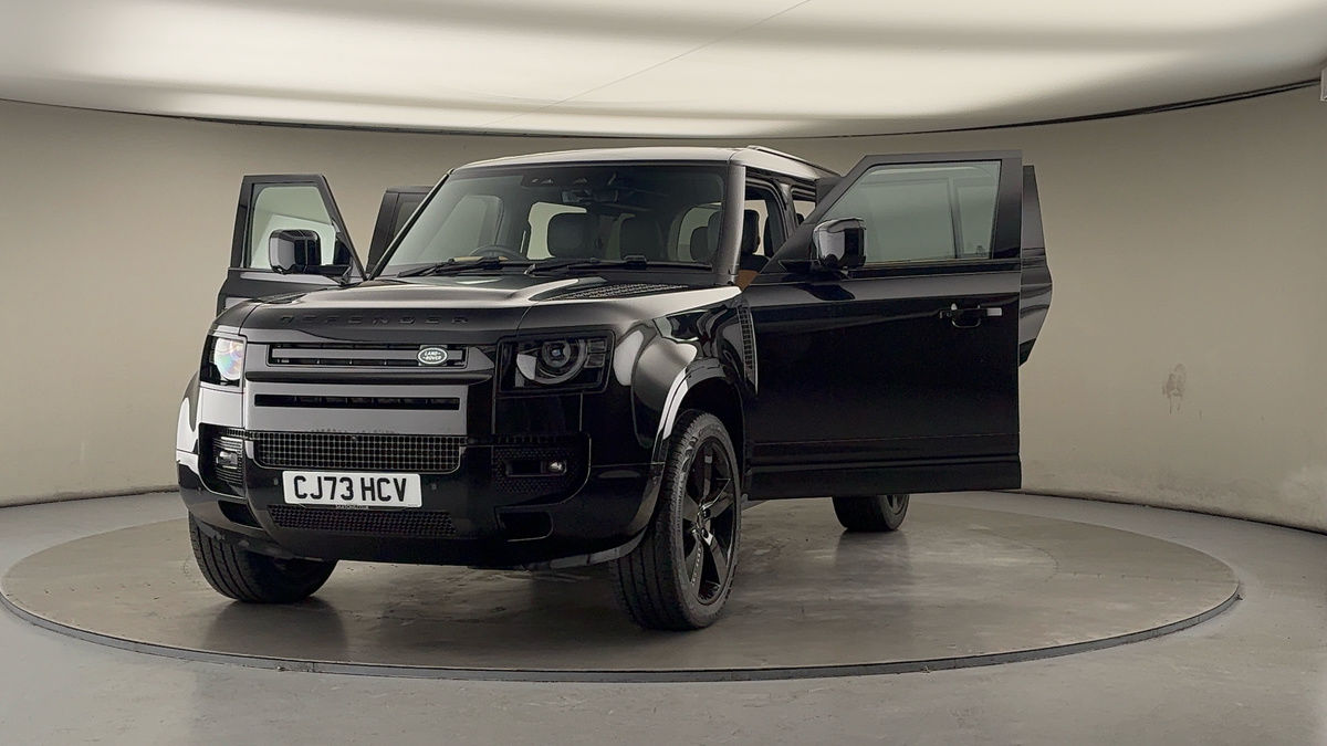 More views of Land Rover Defender 110