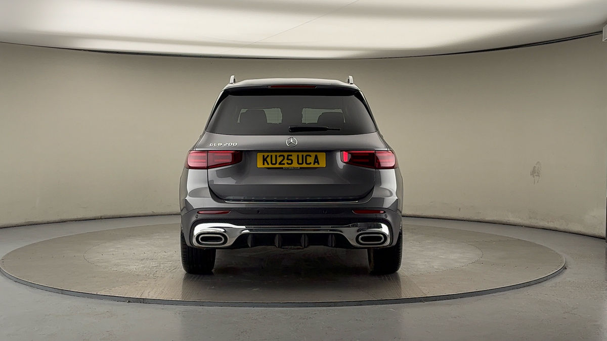 Mercedes-Benz GLB Image 4