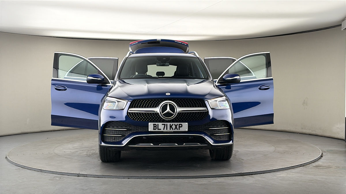 More views of Mercedes-Benz GLE
