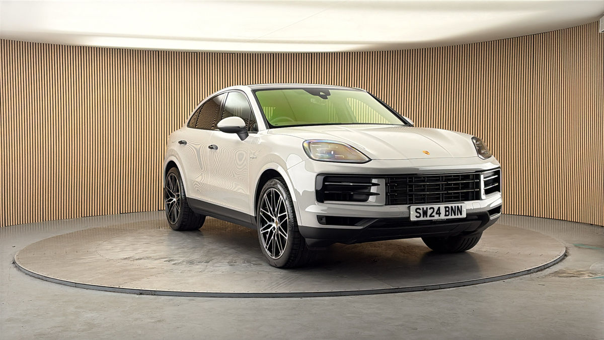 More views of Porsche Cayenne