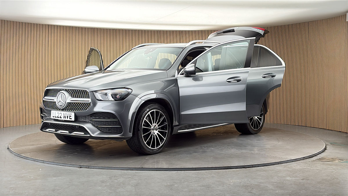 More views of Mercedes-Benz GLE