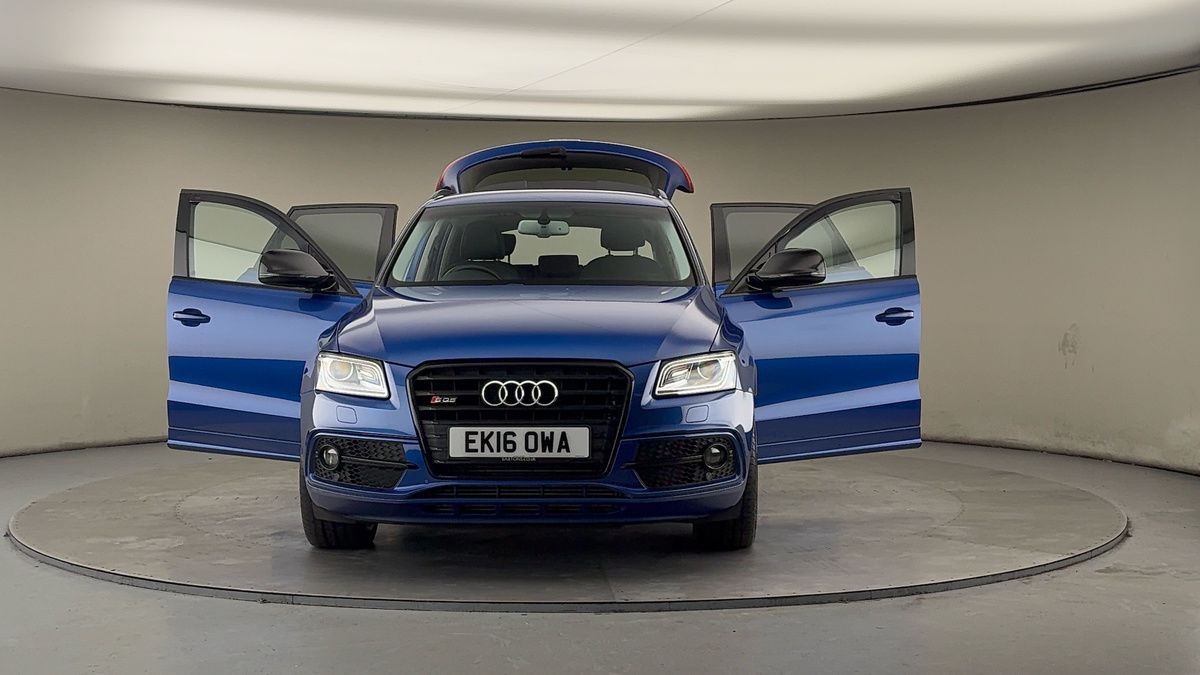 More views of Audi SQ5