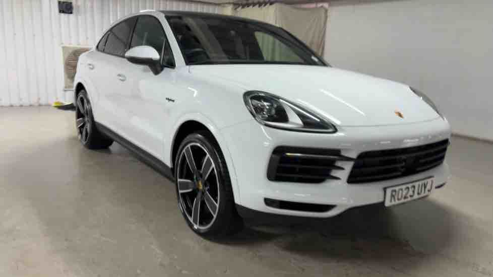 More views of Porsche Cayenne