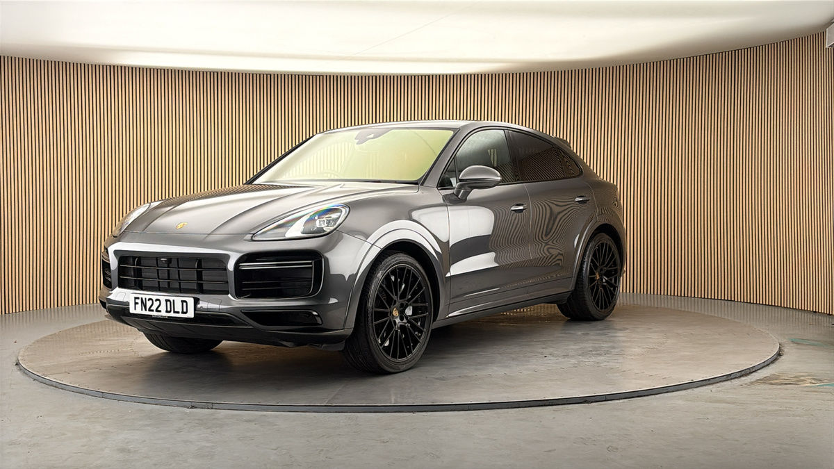 More views of Porsche Cayenne