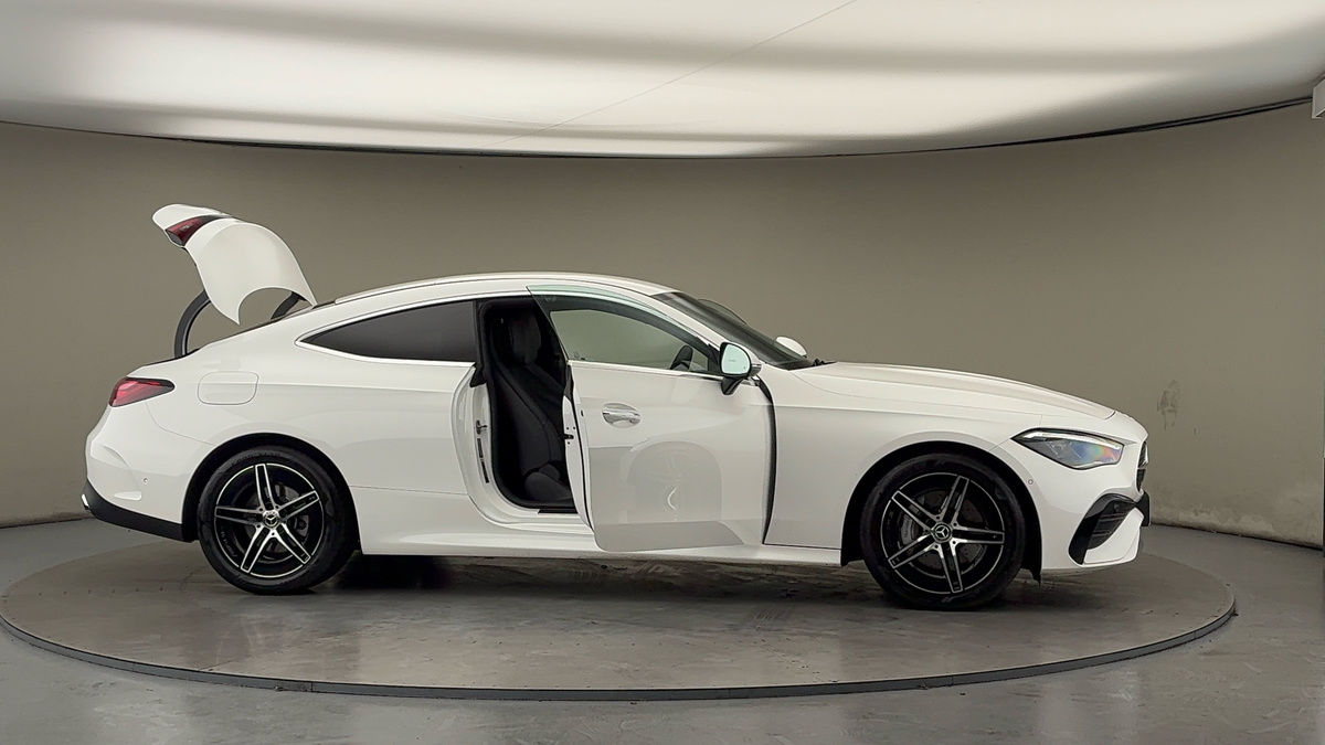 More views of Mercedes-Benz CLE