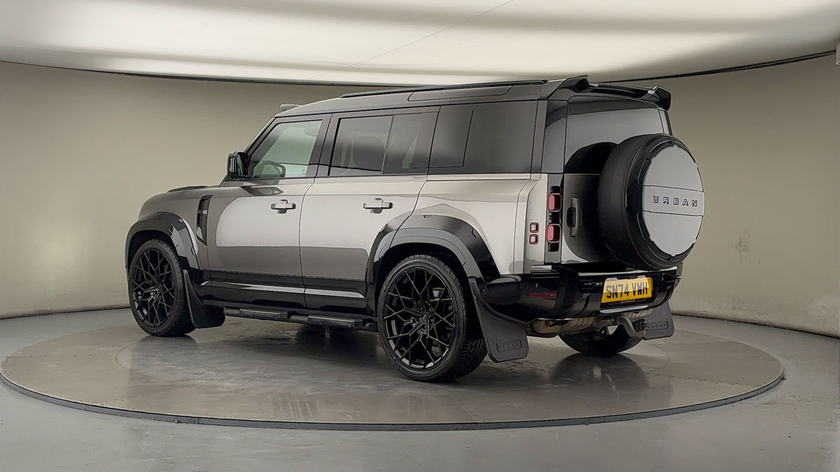 More views of Land Rover Defender 110