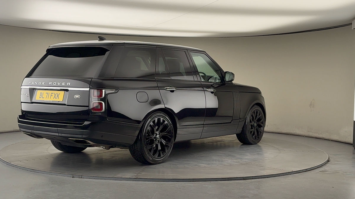 More views of Land Rover Range Rover