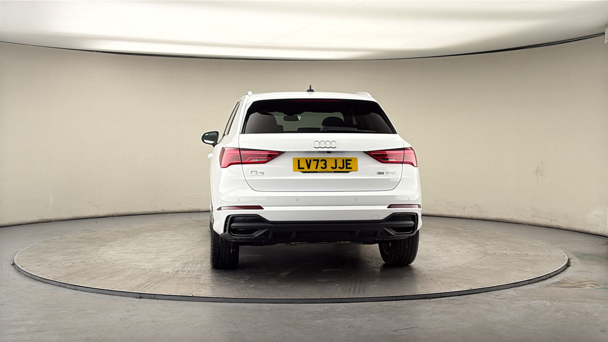 More views of Audi Q3