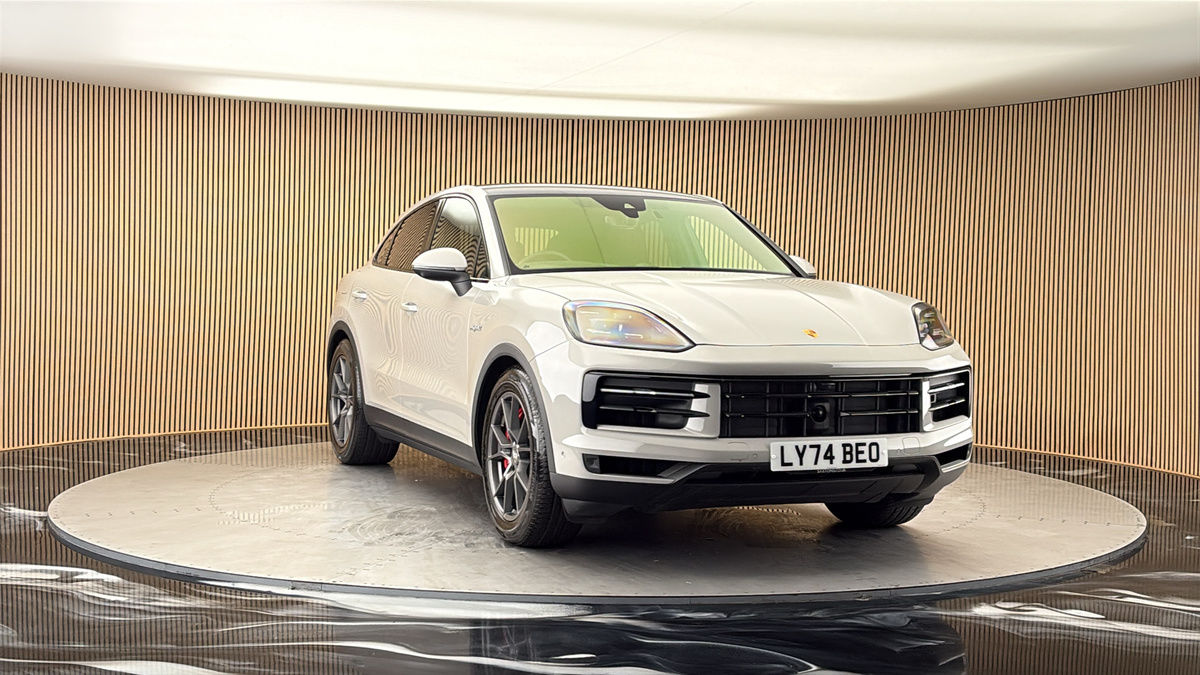 More views of Porsche Cayenne