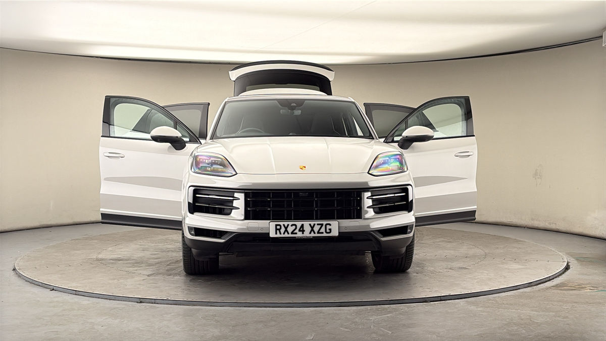 More views of Porsche Cayenne