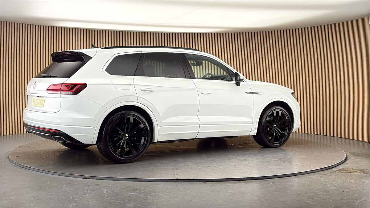 More views of Volkswagen Touareg