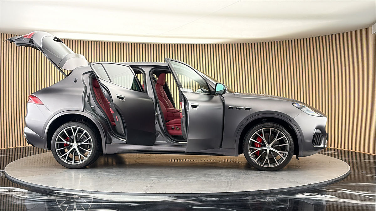 More views of Maserati Grecale