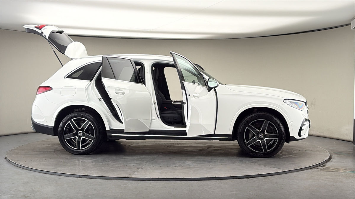 More views of Mercedes-Benz GLC