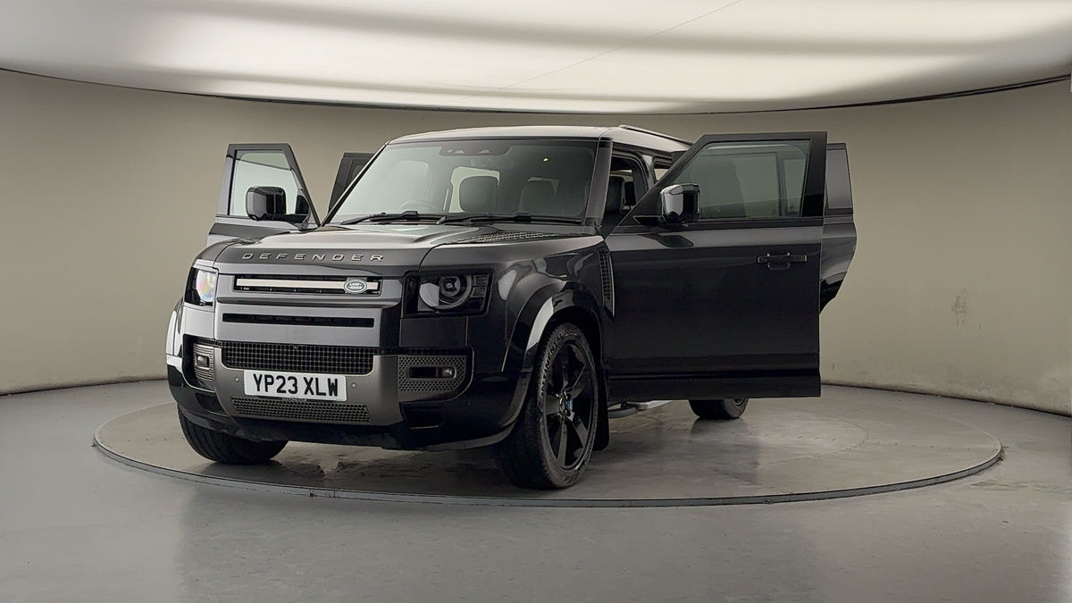 More views of Land Rover Defender 130