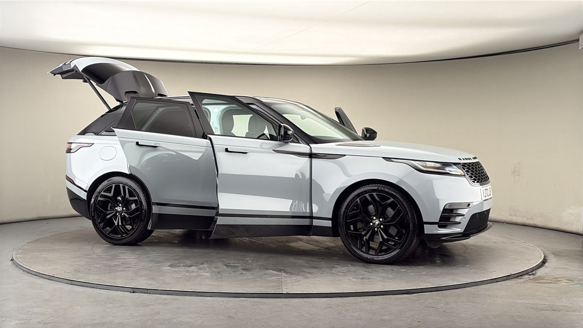 More views of Land Rover Range Rover Velar