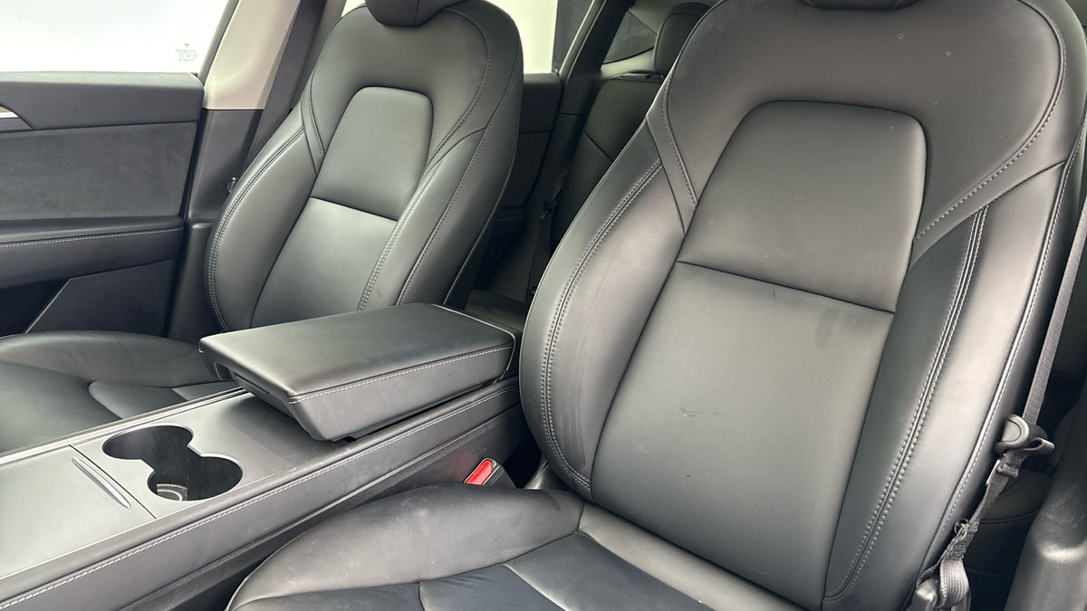 Tesla Model Y Image 7