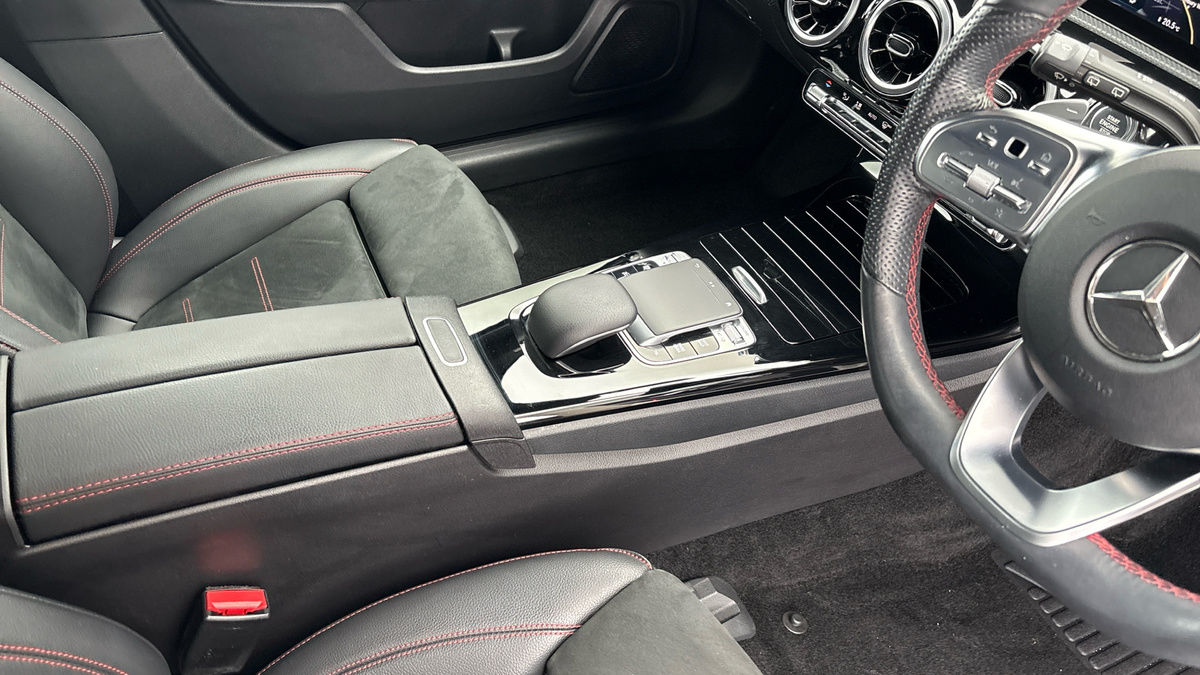 Mercedes-Benz A Class Image 18