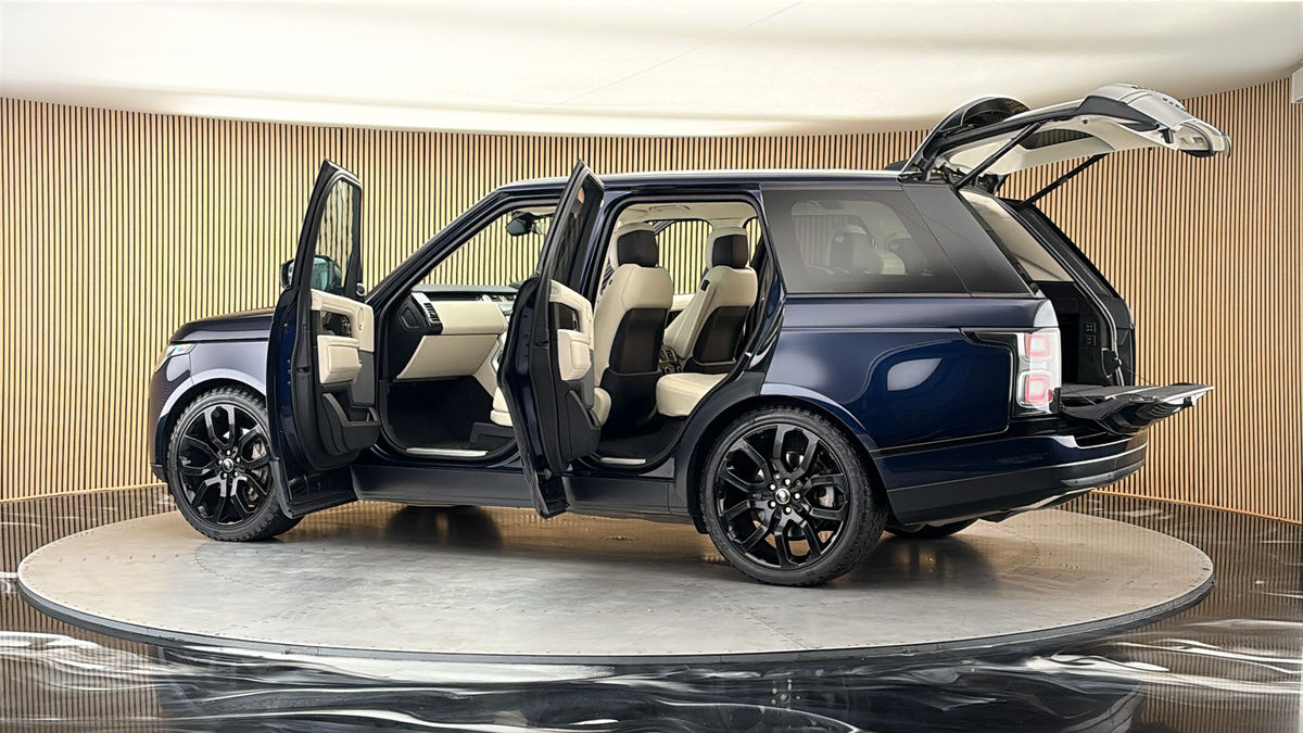 More views of Land Rover Range Rover