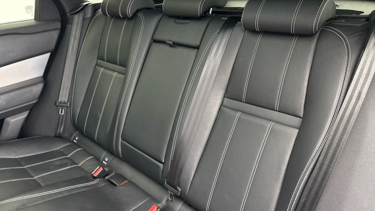 Land Rover Range Rover Velar Image 8