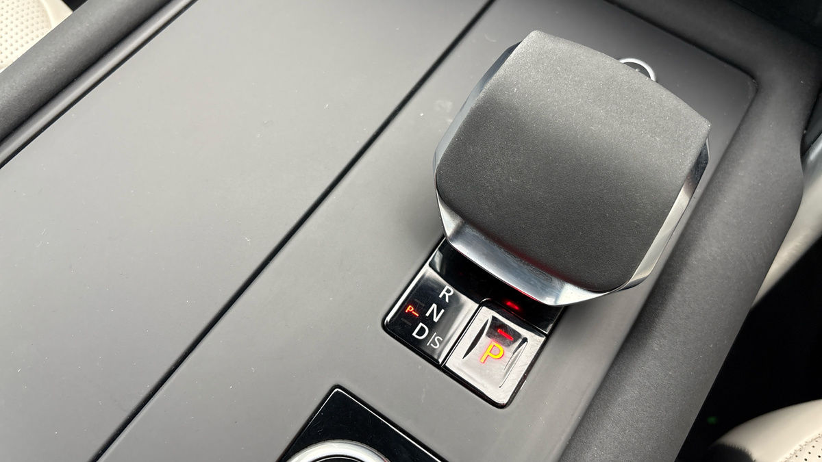 Land Rover Discovery Image 25